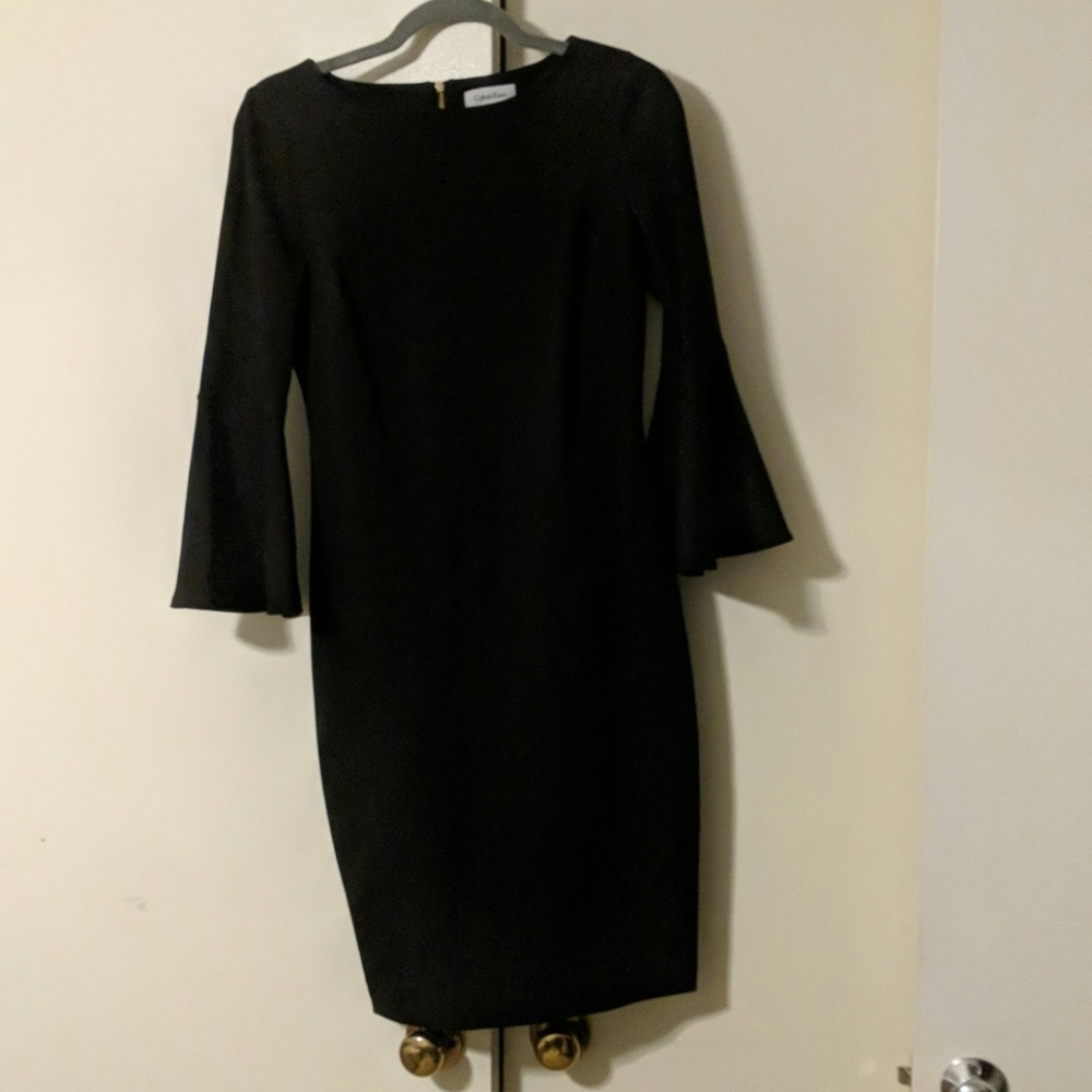 Flare sleeve dress in perfect condition